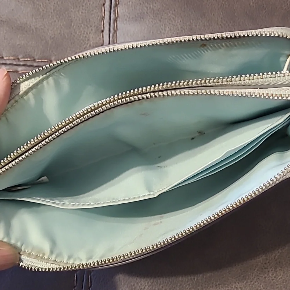 Coach Pebbled Laether Double Zip Wallet Pastel Mint Green